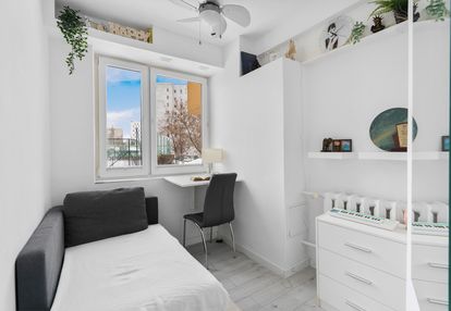 Gocław-mikrokawalerka-iii linia metra-niski czynsz