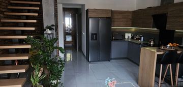 Komfortowe dwupoziomowe mieszkanie w świebodzicach