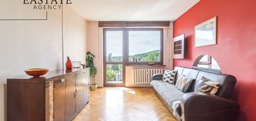 4-pokojowe mieszkanie z balkonem