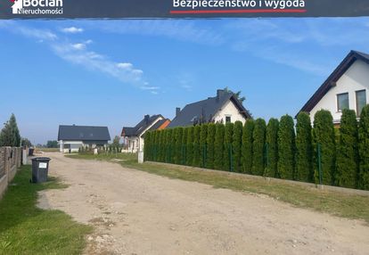 Uzbrojone, płaskie działki z miejscowym planem!