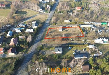 * działka z budynkiem przy trasie 801 *