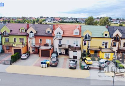 Dom z apartamentami na sprzedaż w łebie