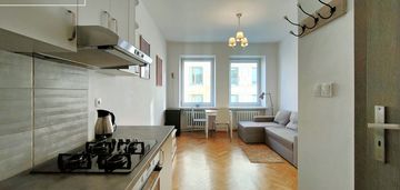 Plac trzech krzyży 1min/palma/pod airbnb i booking