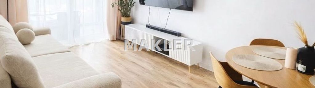 Bardzo eleganckiei przestronne mieszkanie.