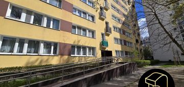 Kawalerka z balkonem na woli