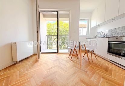 Osiedle urzecze, 2 pokoje, balkon, winda