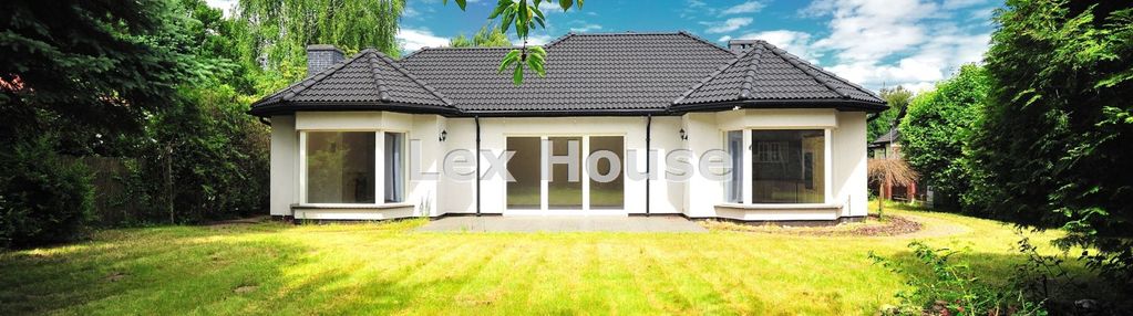Przestronny parterowy dom przy lesie