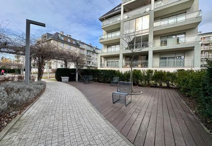 Air conditioner/2rooms/ balcony/ gym/parking