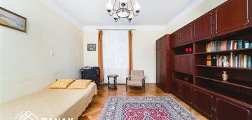 Salwator/pl. na stawach! 2 pokoje, balkon, piwnica