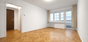 Obok pałacu kultury i nauki | 3 oddzielne pokoje