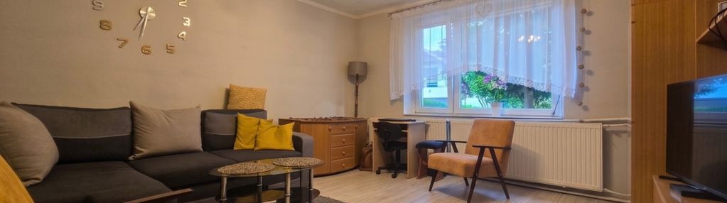 * dom dla dużej rodziny lub dwóch pokoleń - mrocza