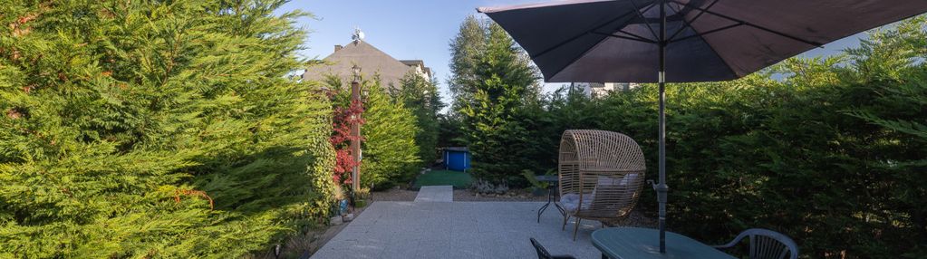 Dom wolnostojacy w doskonałej lokalizacji pępowa