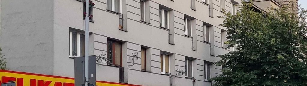 Mieszkanie do remontu w świetnej lokalizacji, ul. 3 maja, 34 m² 2 piętro