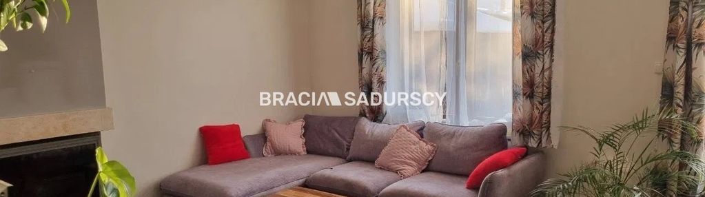 Dom w zabudowie bliźniaczej w zielonkach