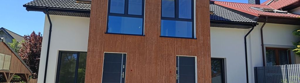 Nowoczesny i kompaktowy dom bliźniak