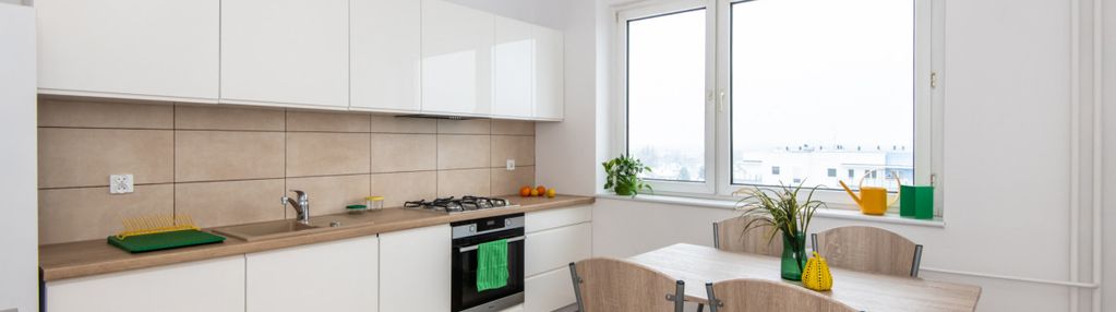 Jasna kawalerka z dużą kuchnią | gotowa do wejścia