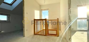 Mieszkanie 2-poziomowe na osiedlu kurkowym!