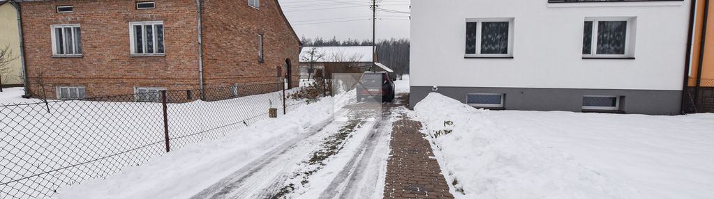 Przestronny dom typu kostka z garażem i tarasem