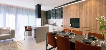 0%/nowoczesna willa miejska z tarasem na dachu