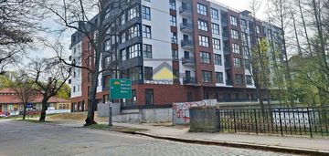 Mieszkanie z antresolą i balkonem w nowym bloku