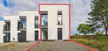 Na sprzedaż nowoczesny dom w zabudowie szeregowej