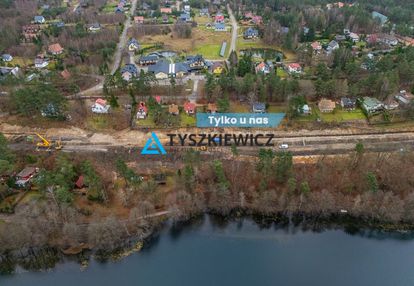 Domek w gołubiu z widokiem na jezioro dąbrowskie