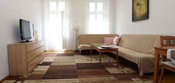 Wysokie zdobione sufity | do odrestaurowania