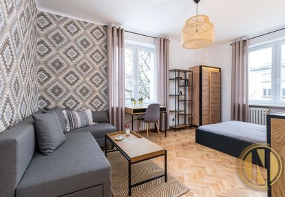 Bronowice | krzywy zaułek | 2 os. pok. + kuchnia