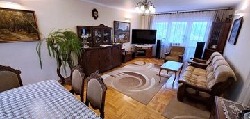 Przestronny dom na pięknej działce, białogon