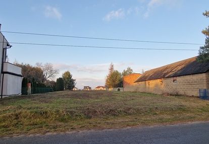 Działka budowlana w wydrzynie.