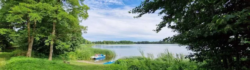 Działka budowlana nad jeziorem, las, Natura 2000