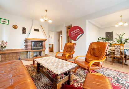 Dom, 17 arów zieleni, staw, taras, garaż – rożnowa