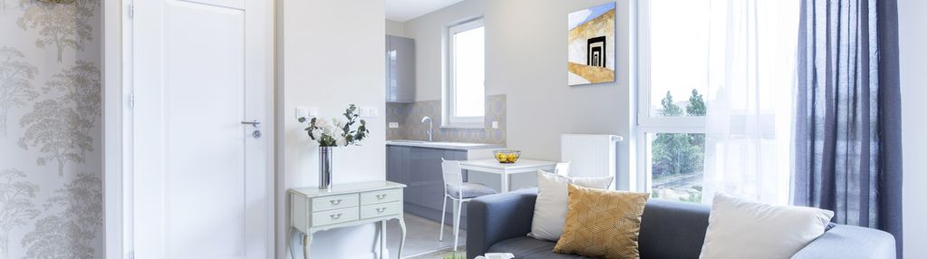 Studio z miejscem postojowym praga groszowicka !