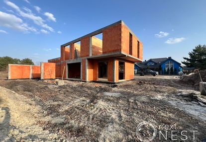 Nowoczesny dom podwójny garaż duża działka