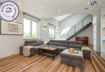 Apartament w cichej i spokojnej okolicy.