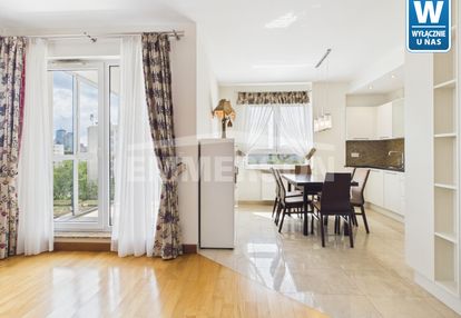 Apartament, 3 pokoje, komfort, garaż