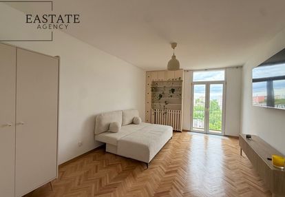 Po remoncie/blisko komunikacji/balkon