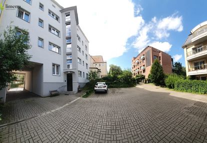 Sztos inwestycyjny/parking za bramą/stare miasto