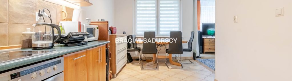 Sprzedam, duża kuchnia, 2-pok z balkonem