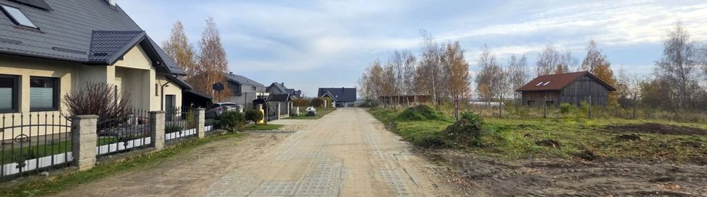 Uzbrojona działka na spokojnym osiedlu w juszkowie