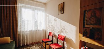 Słoneczne trzy pokoje z oddzielną kuchnią