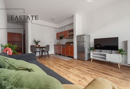 Miejsce postojowe, jasne, balkon, cybernetyki!