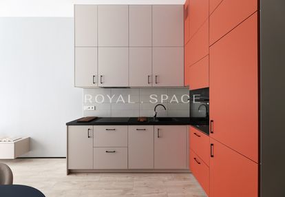 Przestronny apartament z sufitami 320 cm!