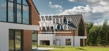 Dom przy jeziorze w tuchomiu