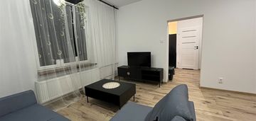 Bardzo przestronna kawalerka -  obrońców pokoju