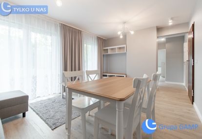 Prądnik czerwony, trzy pokoje, dwa balkony, 60m2.