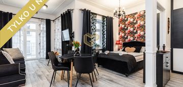 Ul. targowa 21, studio, kamienica po remoncie