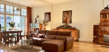 Piękne mieszkanie w kamienicy na zielonym borku