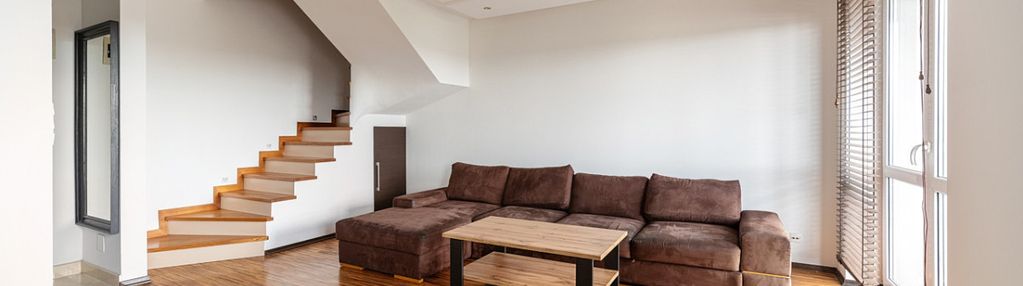 Dwupoziomowe mieszkanie z garażem i 2 balkonami