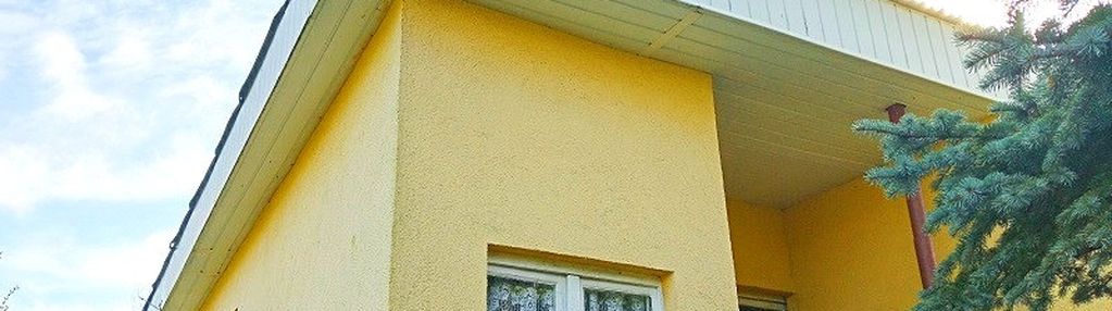 Działka z wodą całoroczną, kanalizacja.
